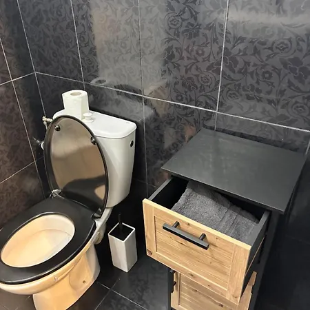 Apartment Cosy A 400m De La - Lumineux Et Comfortable Menton