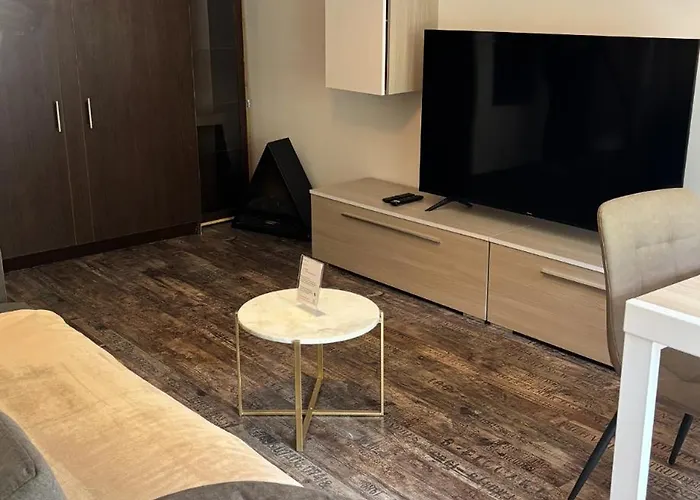 Cosy A 400m De La - Lumineux Et Comfortable * Menton